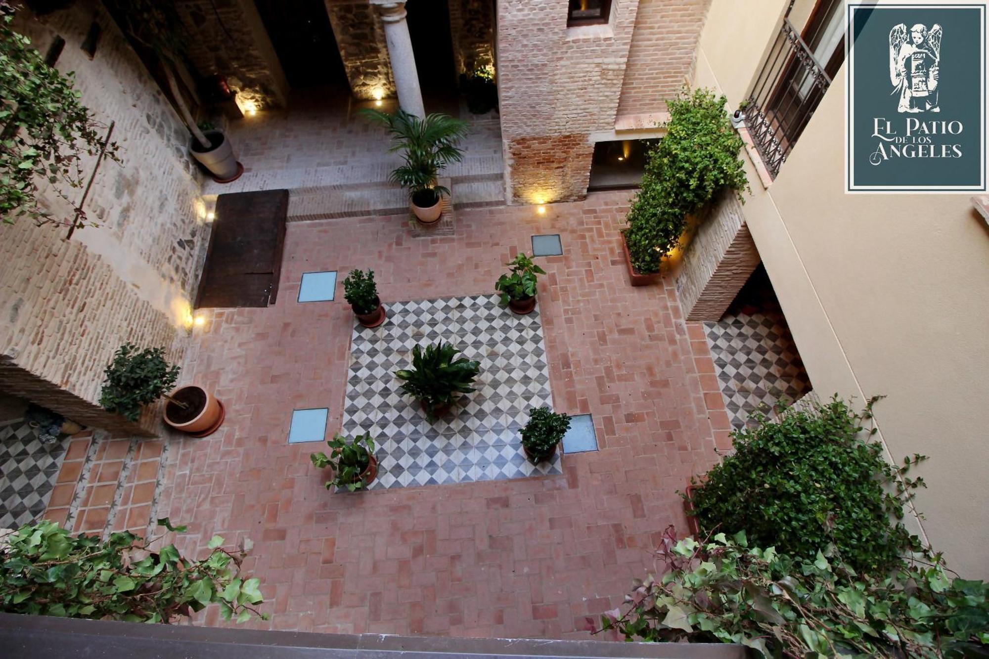 Patio De Los Angeles Toledo Esterno foto